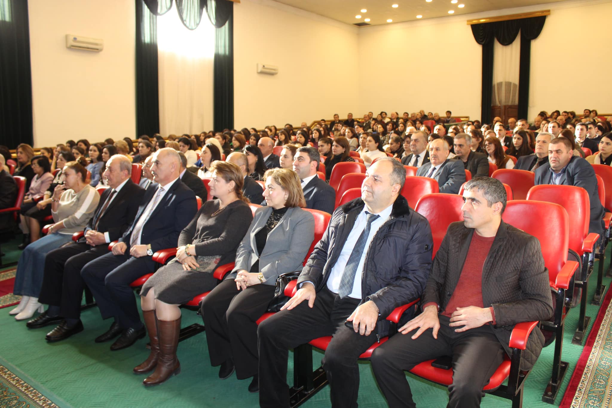 MDU-da ilin yekunları ilə bağlı əməkdaşlarla görüş keçirilib