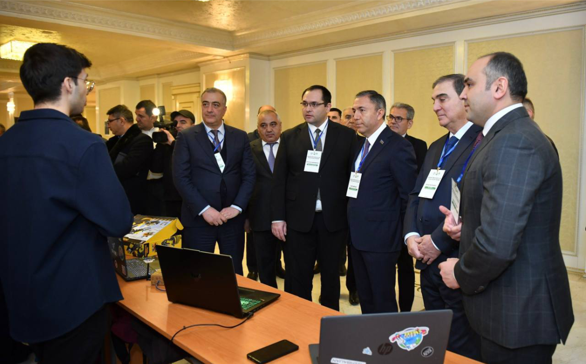 Tələbələrimiz “Aqrar İnnovasiya və Startaplar” forumunda fərqləniblər
