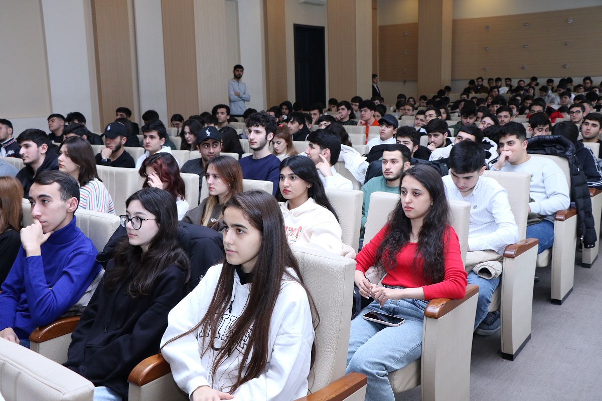 AzMİU-da maarifləndirici seminar keçirilib