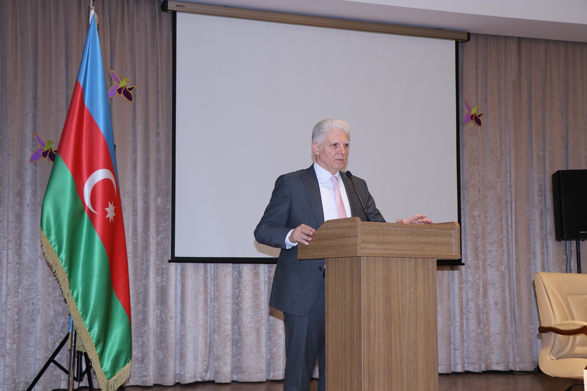  AzMİU-da ilk dəfə səs verəcək tələbələr üçün seminarlar keçirilib   