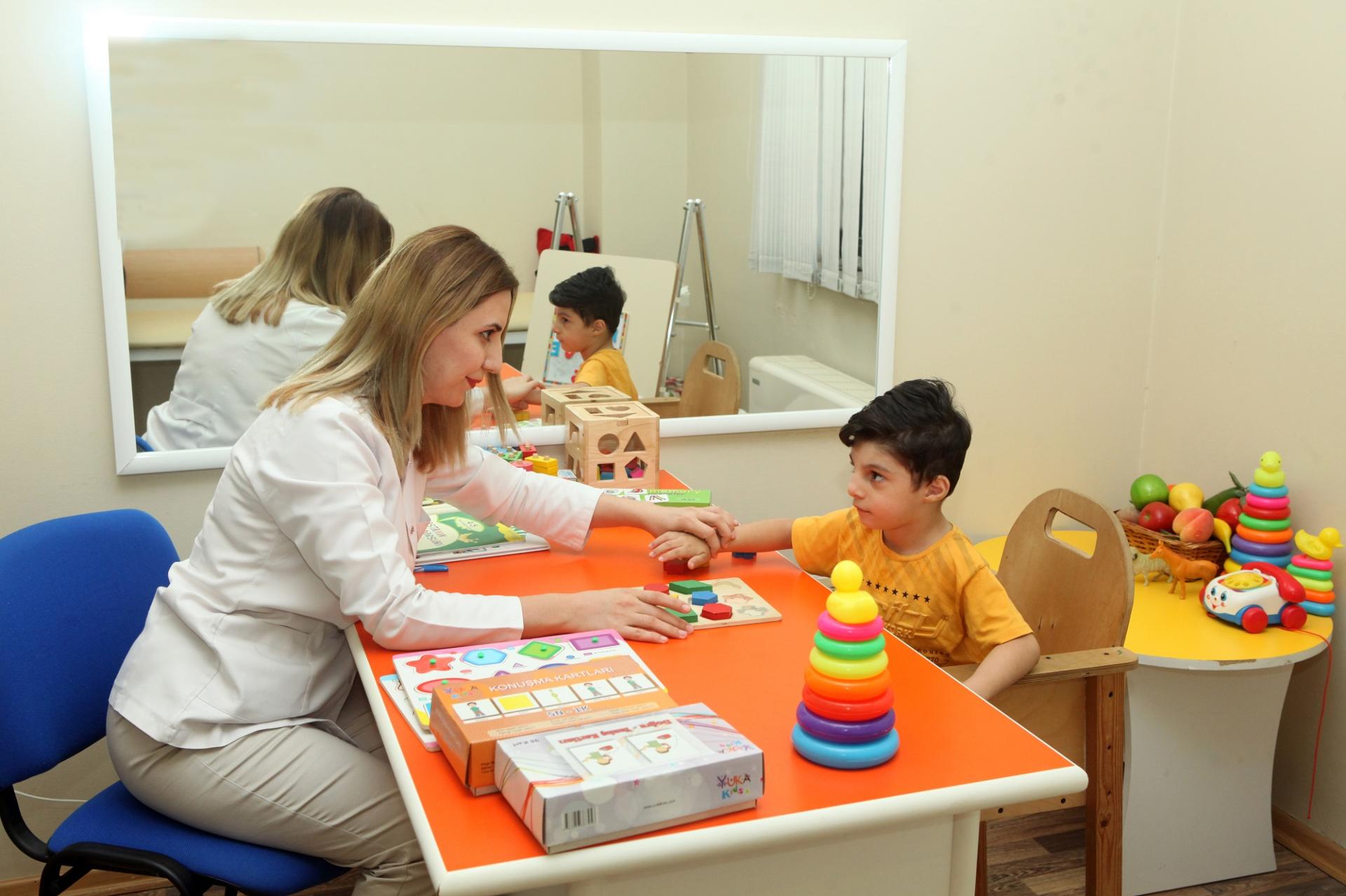 Zorakılıqdan zərər çəkmiş 8 uşağa reabilitasiya xidmətləri göstərilir
