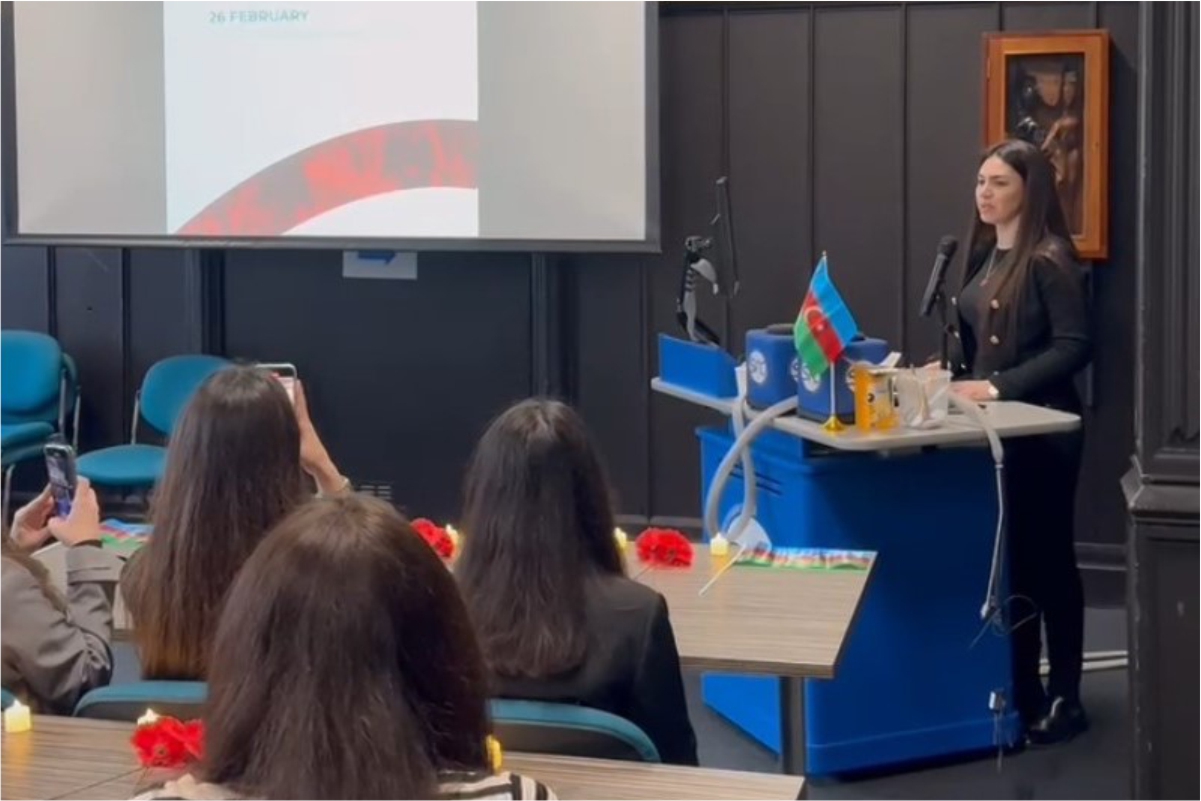 BMU məzunu Böyük Britaniyada Xocalı soyqırımı ilə bağlı tədbir keçirib
