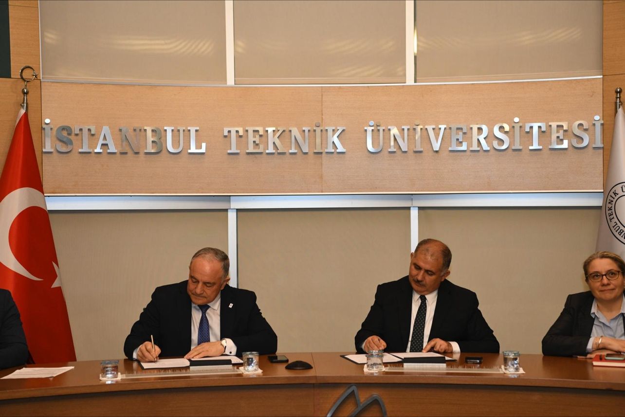 AzTU-nun rektoru Türkiyədə işgüzar səfərdə olub
