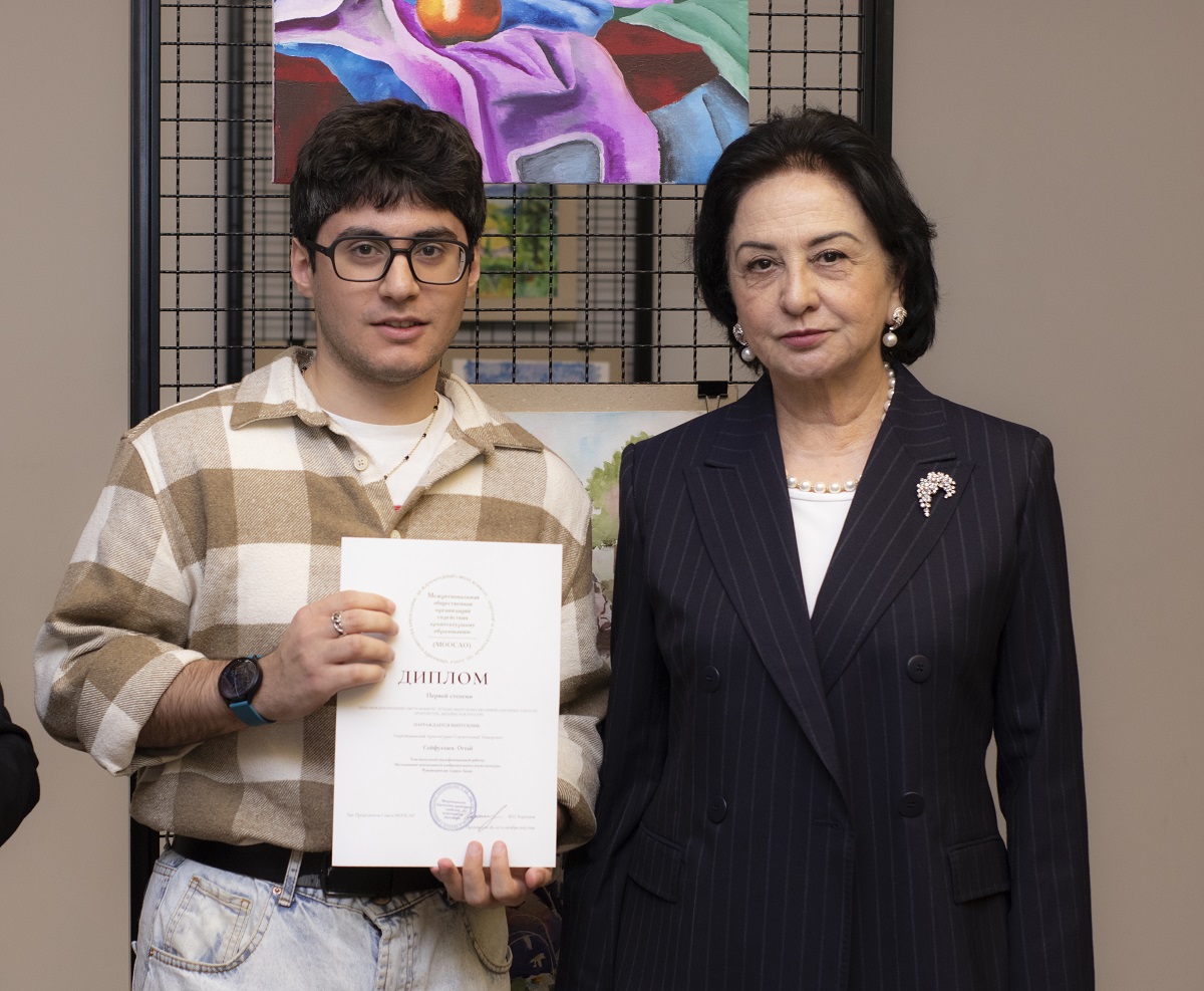 Beynəlxalq müsabiqədə qalib gələn AzMİU tələbələrinə diplomları təqdim edilib