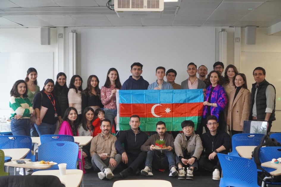   London Kral Kollecində Novruz bayramı keçirilib
