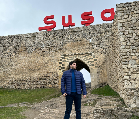 BDU-nun tələbəsi Şuşaya şeir həsr etdi...