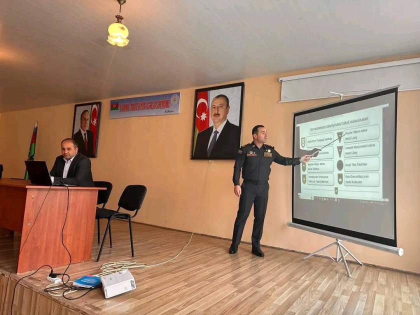 Hərbi təhsil müəssisələrinə qəbulla bağlı maarifləndirici görüş