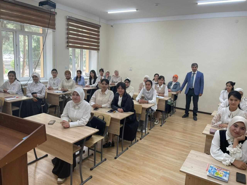 Azərbaycan alimi Özbəkistan universitetlərində mühazirə oxuyub