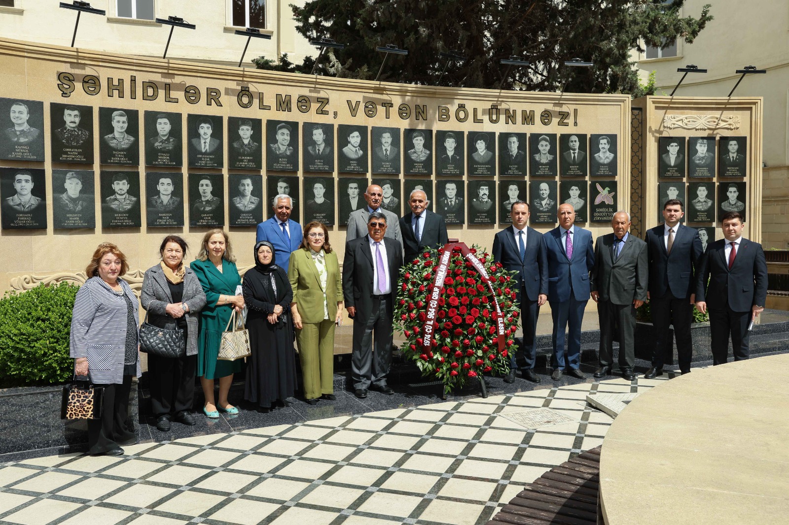Məzunlar 50 illik yubileylərini UNEC-də qeyd etdi