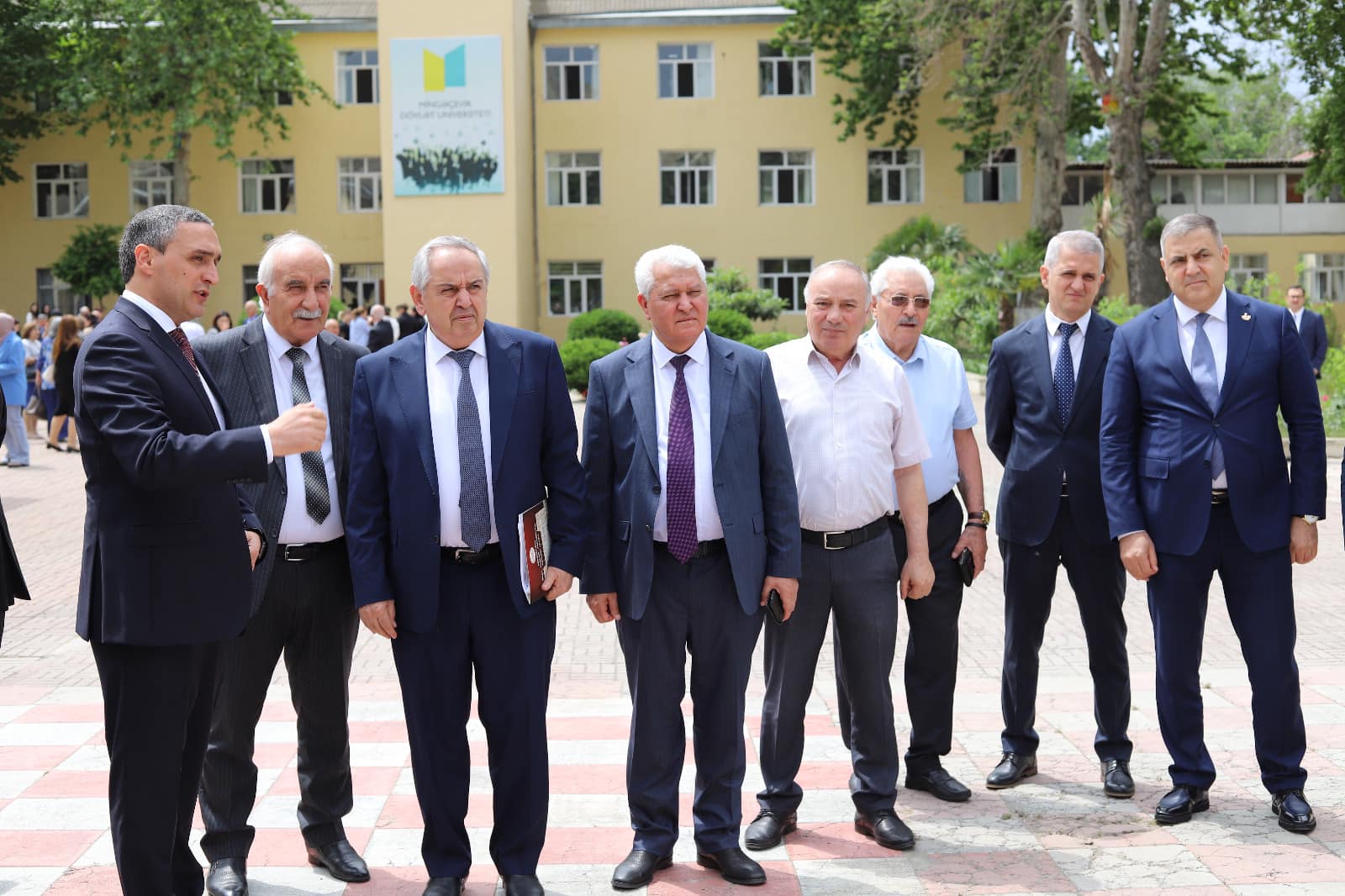 MDU-da günəş enerjisi paneli quraşdırılıb