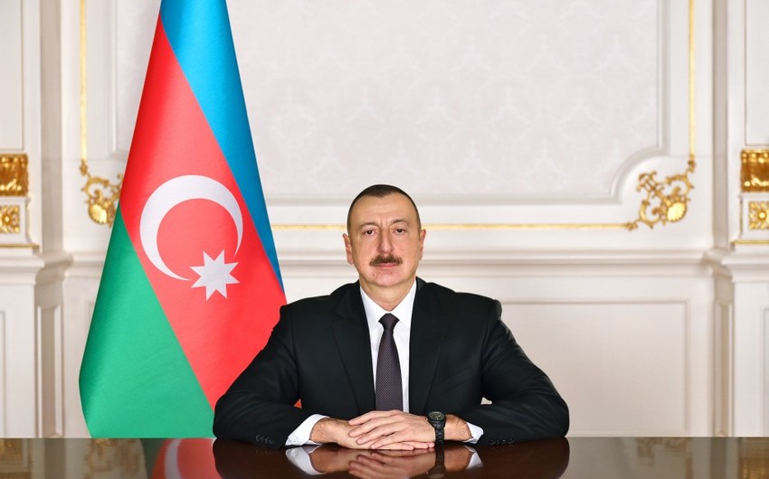 İlham Əliyev İranın Ali Rəhbərinə başsağlığı verib