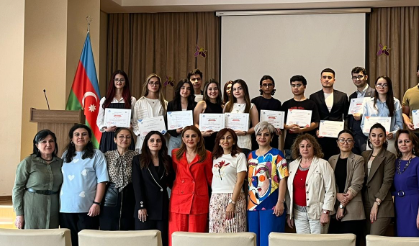 AzMİU-da magistrantlara diplom və sertifikatlar təqdim olunub