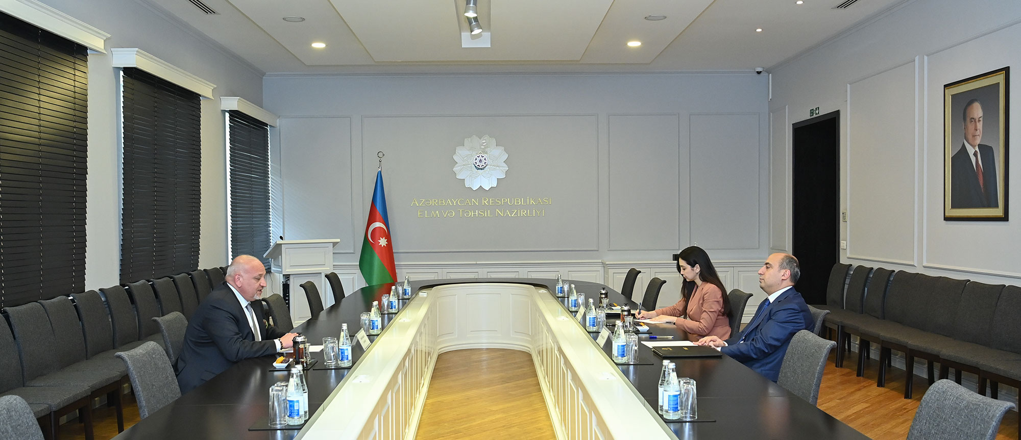Emin Əmrullayev Ömər Bərəkət əl-Naharla görüşüb  