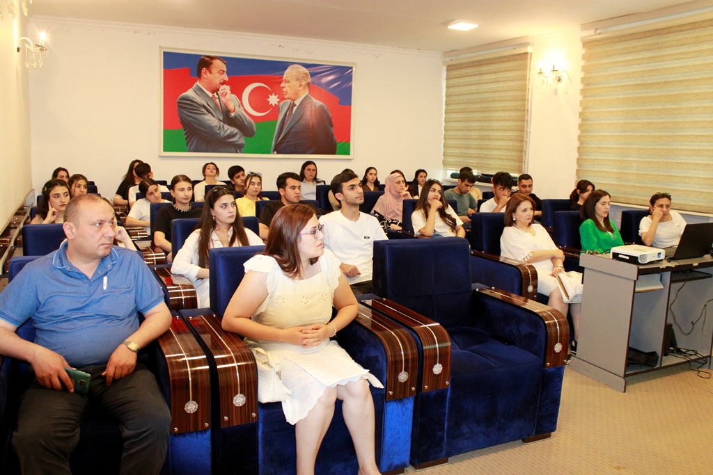 MDU-da elmi-praktik seminar 