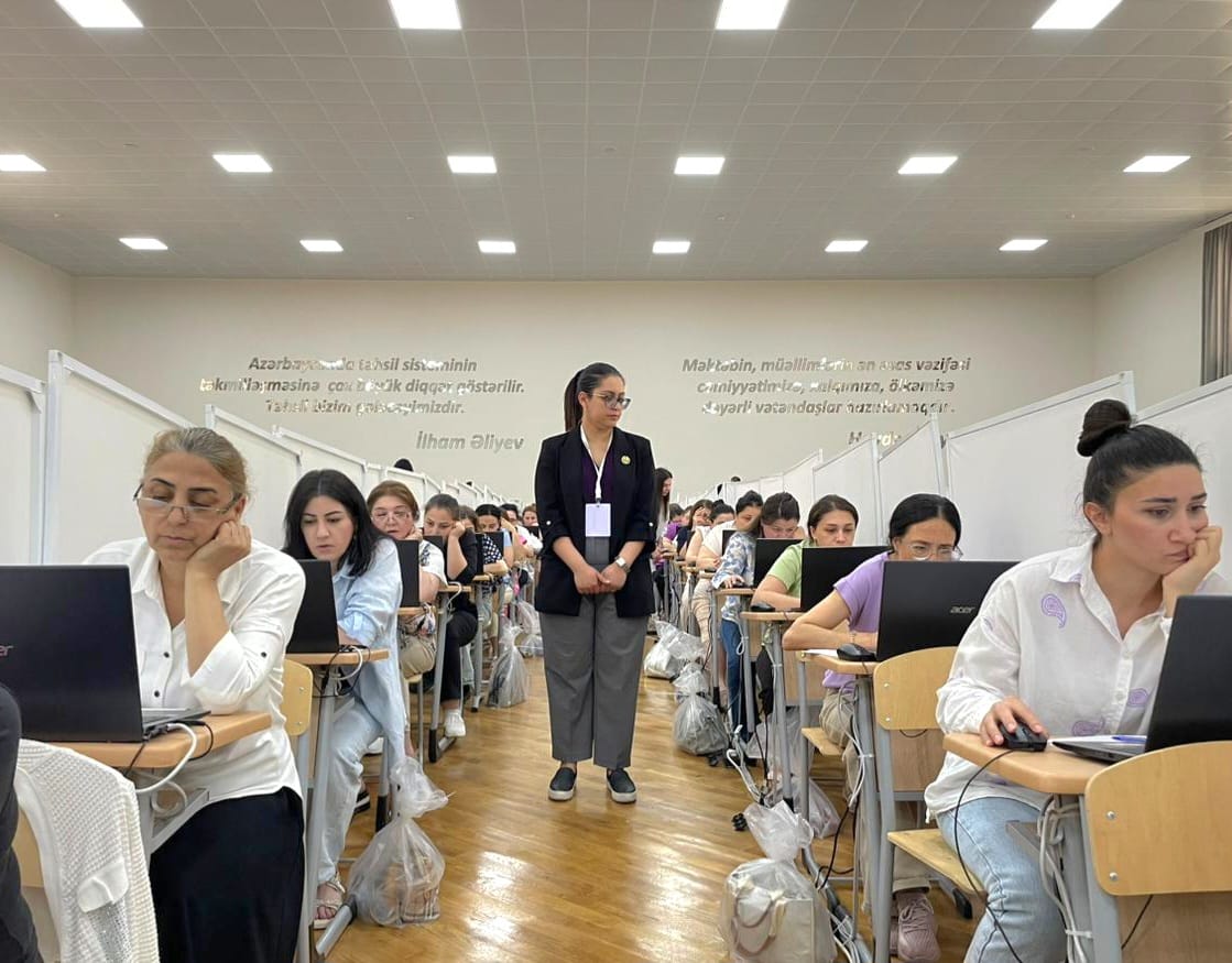 Paytaxt üzrə 3 070 təhsilverən sertifikatlaşdırma prosesinə dəvət olunub