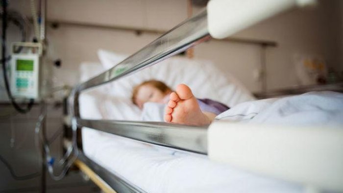7 yaşlı uşaq yol qəzasında xəsarət alıb