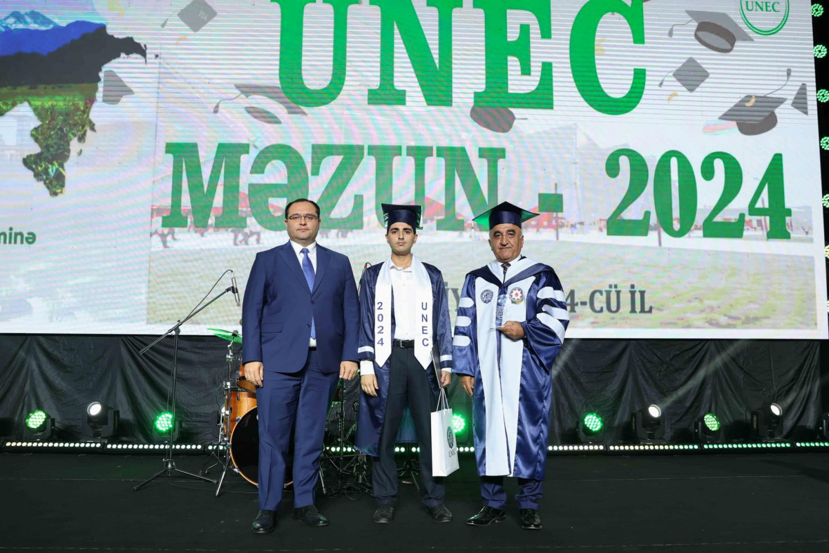 UNEC-də Məzun Günü keçirilib - FOTO