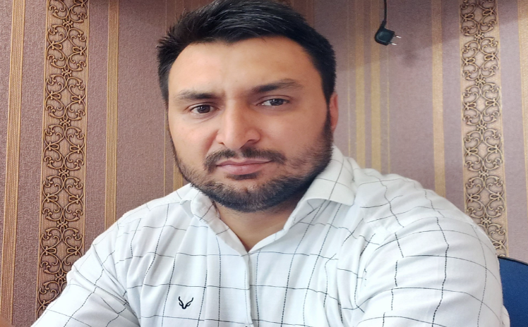 “İlin gənc müəllimi”: Vacib olan deputat olmaq deyil, əsl vətəndaş olmaqdır