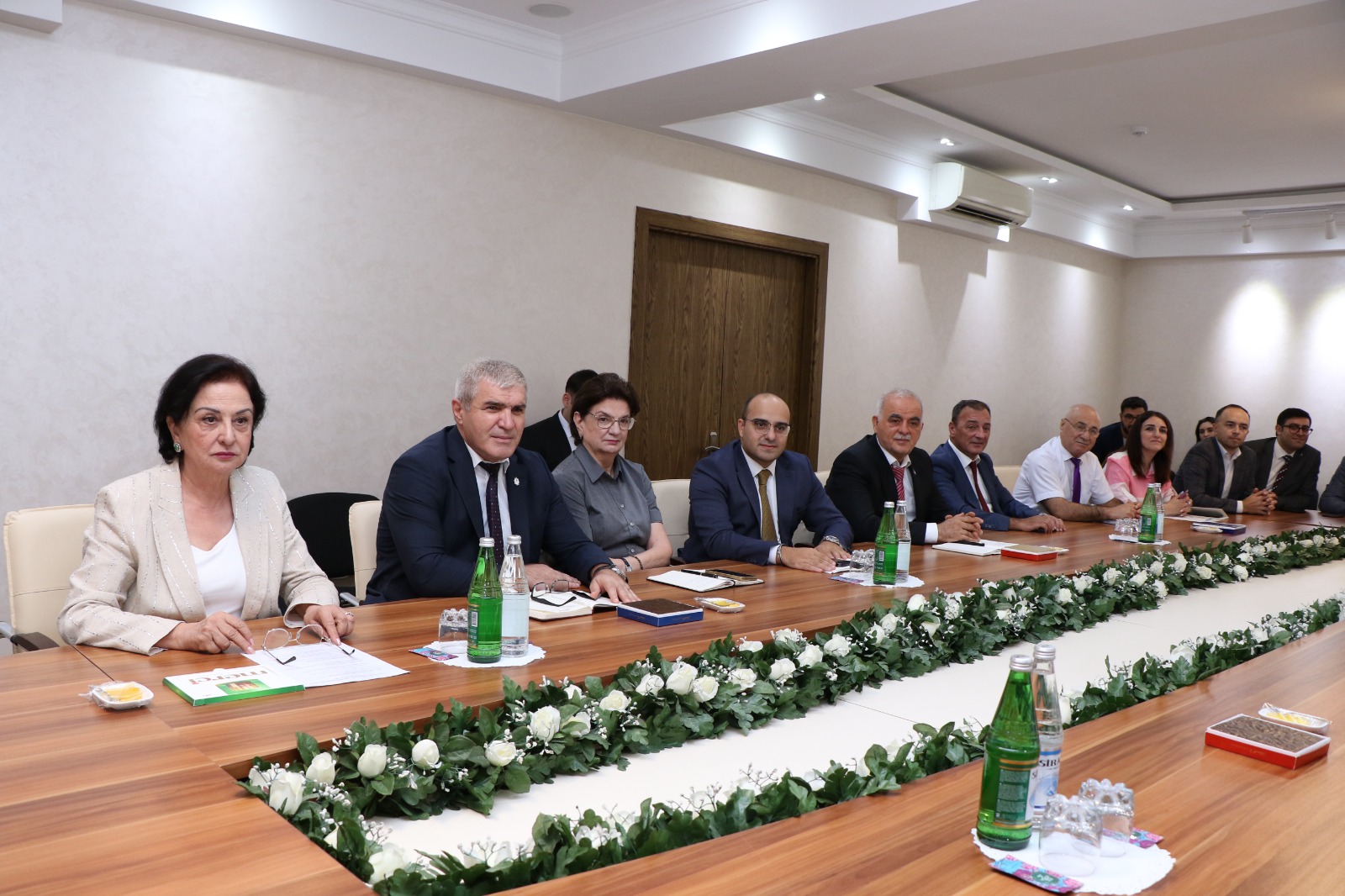 Xarici universitet nümayəndələr ilə görüş