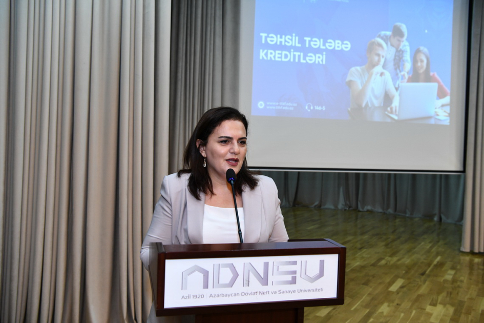 Təhsil Tələbə Krediti Fondunun nümayəndələri ADNSU tələbələri ilə görüşüb
