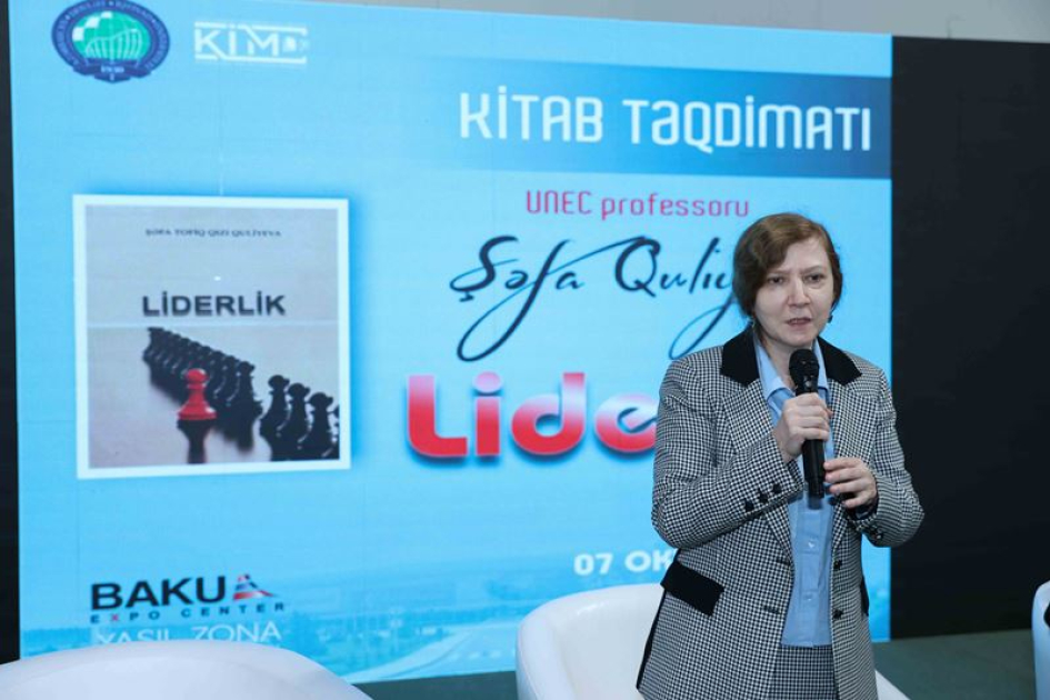 Beynəlxalq sərgidə UNEC dosentinin kitabı təqdim edilib