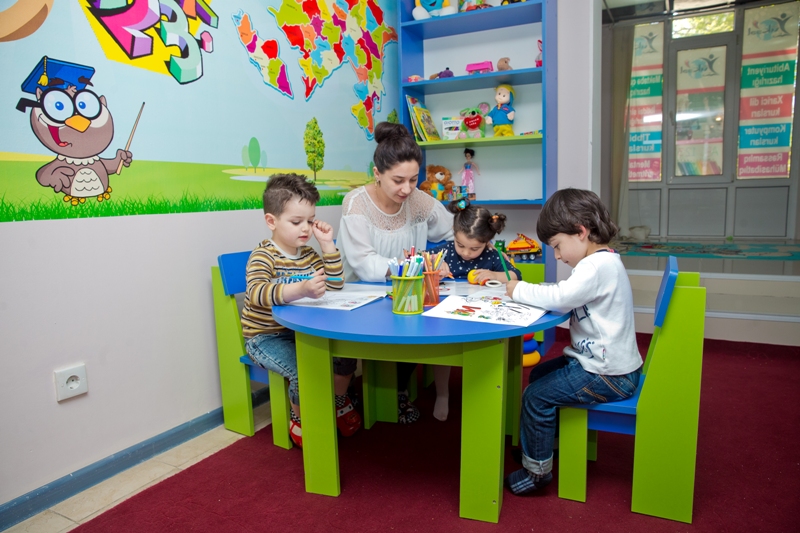 “Tərbiyəçi-müəllim kimi təhsili olmayanlar bu sahədən uzaqlaşdırılmalıdır”