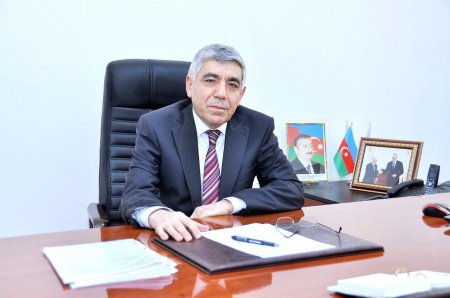 Rektor vəzifədən azad edildi -&nbsp;Yerinə xanım gətirildi