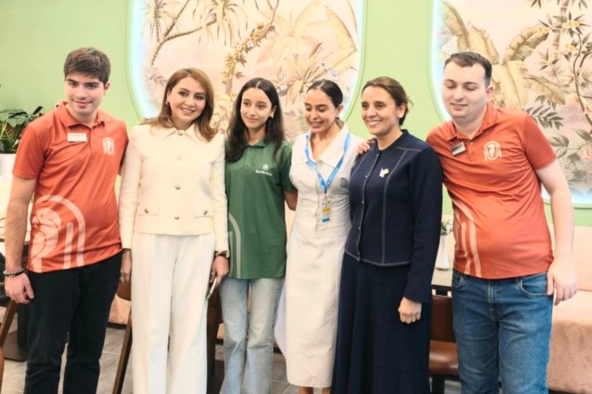 Leyla Əliyeva Bakıda inklüziv kafedən paylaşım edib