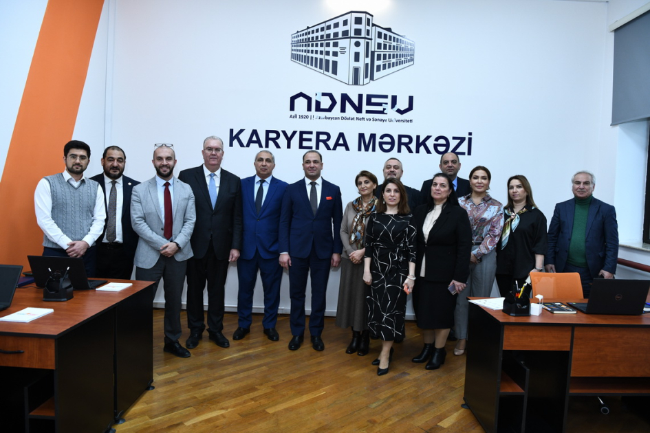 ADNSU-da Karyera Mərkəzi açılıb