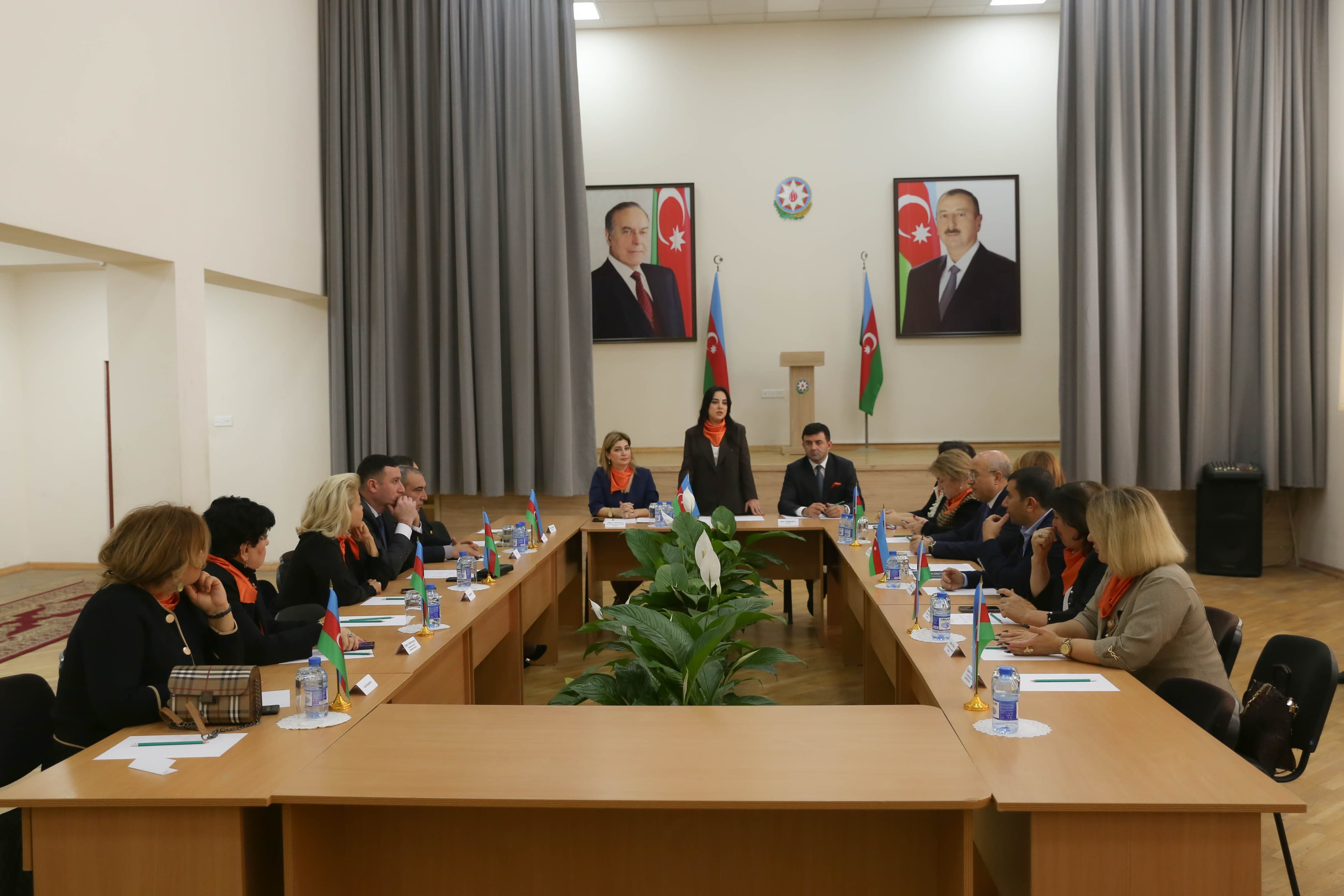 Bakı məktəbində "Erkən nigah, qohumlararası nigahın fəsadları" adlı tədbir keçirilib