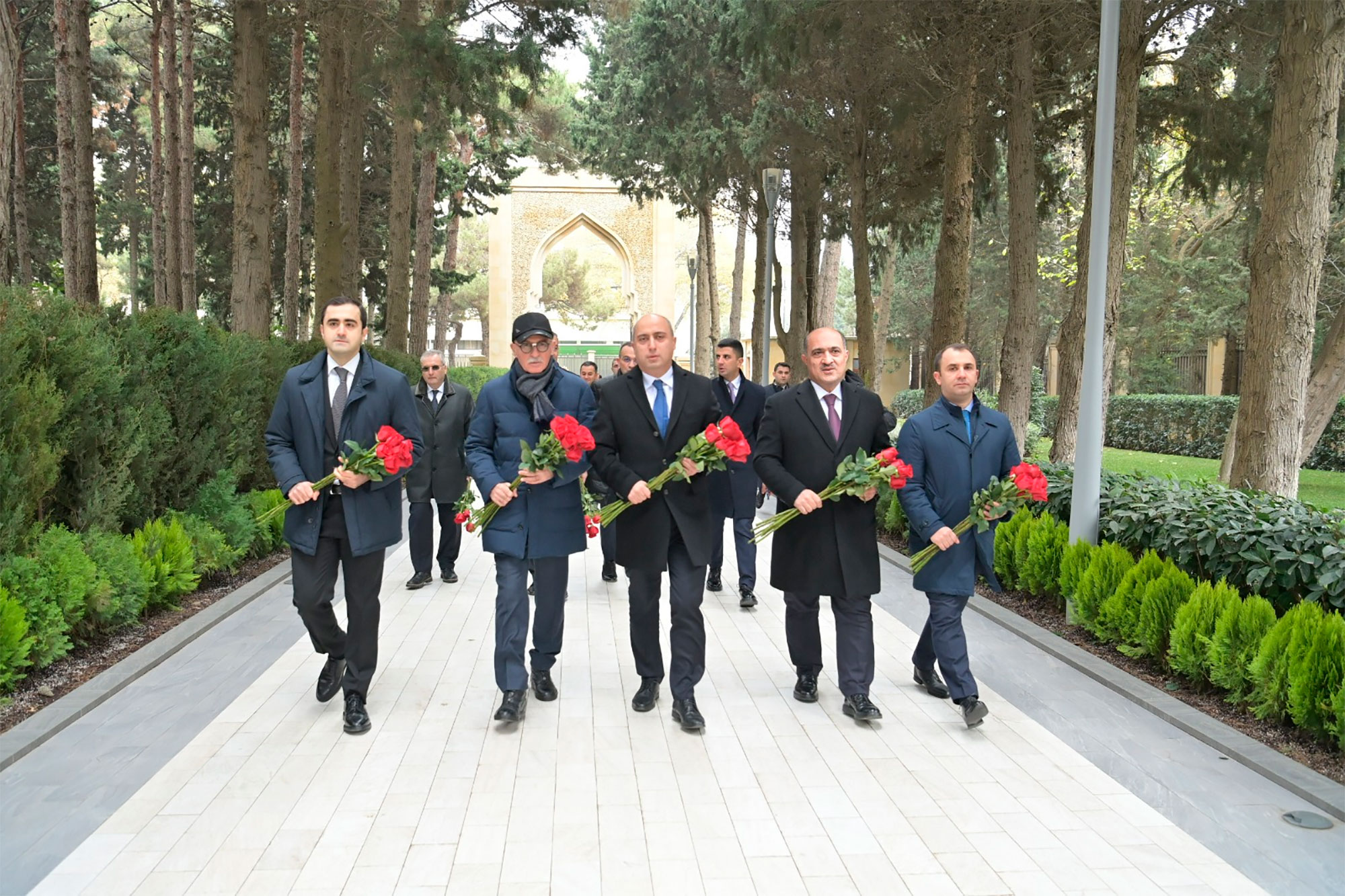 Fəxri xiyaban ziyarət edilib -FOTO