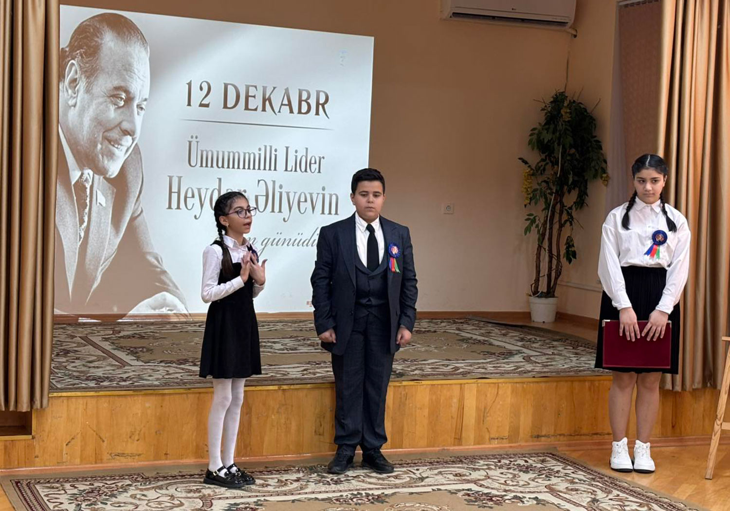 Təhsil müəssisələrində anım tədbirləri keçirilib - FOTOLAR