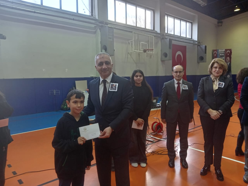 Ankaradakı Heydər Əliyev adına məktəbdə Ümummilli liderin xatirəsi anılıb