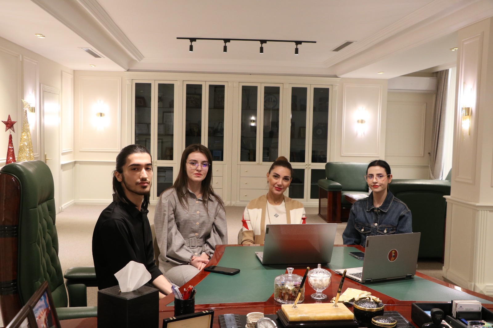 Azərbaycan Universitetinin rektoru tələbələrlə görüşüb