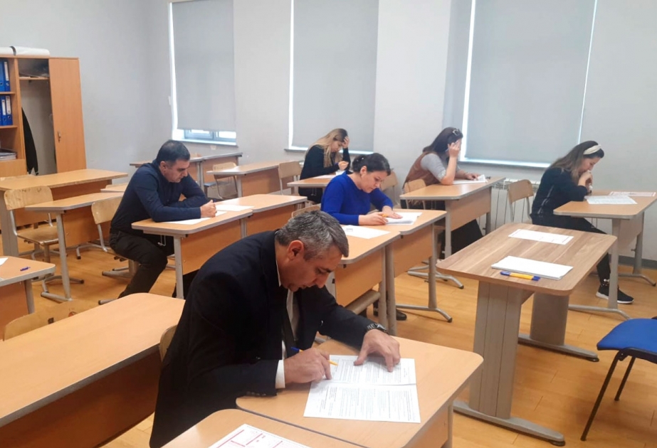 Məktəblərdə vakant direktor vəzifəsinə işə qəbul üzrə test imtahanı keçirilir