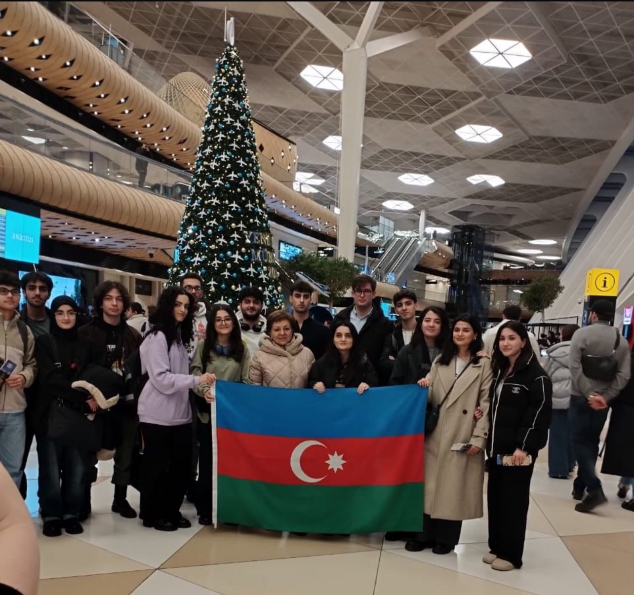 AzMİU tələbələri İTÜ-də keçirilən beynəlxalq müsabiqədə