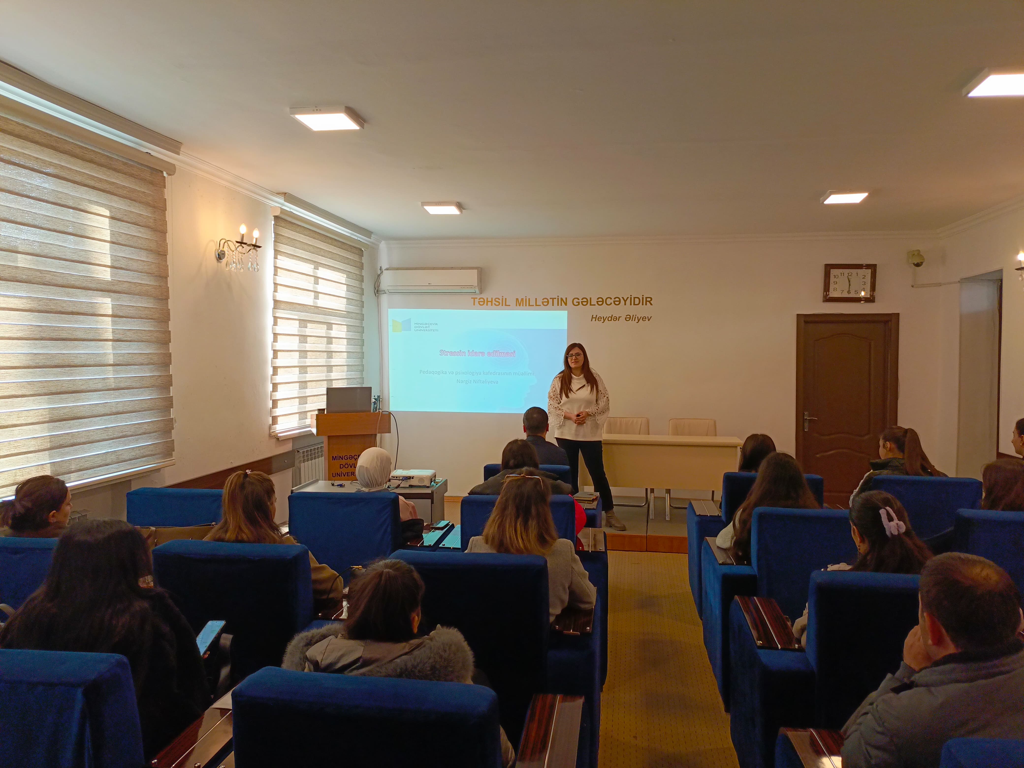 MDU-da "Stressin idarə edilməsi"mövzusunda seminar keçirilib