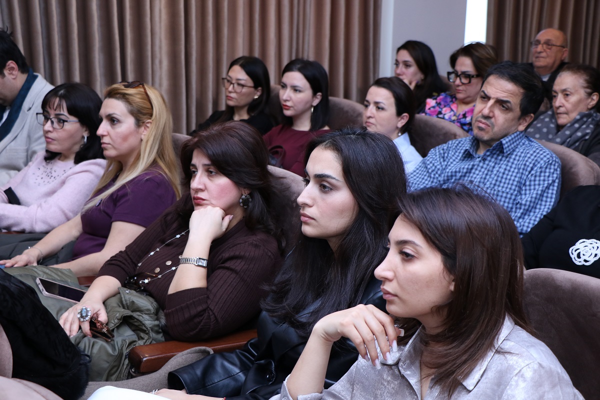 Süni intellektin tədris və elmi fəaliyyətdə tətbiqinə dair növbəti təlim