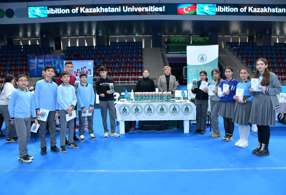 Bakı məktəbliləri Qazaxıstan universitetlərinin təhsil sərgisində