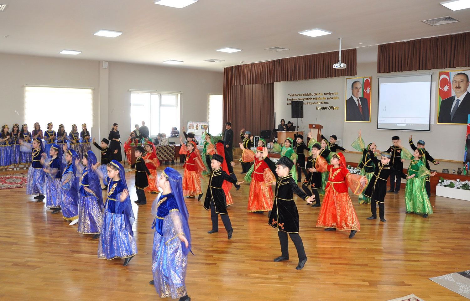 Təhsil müəssisələrində Novruz şənlikləri