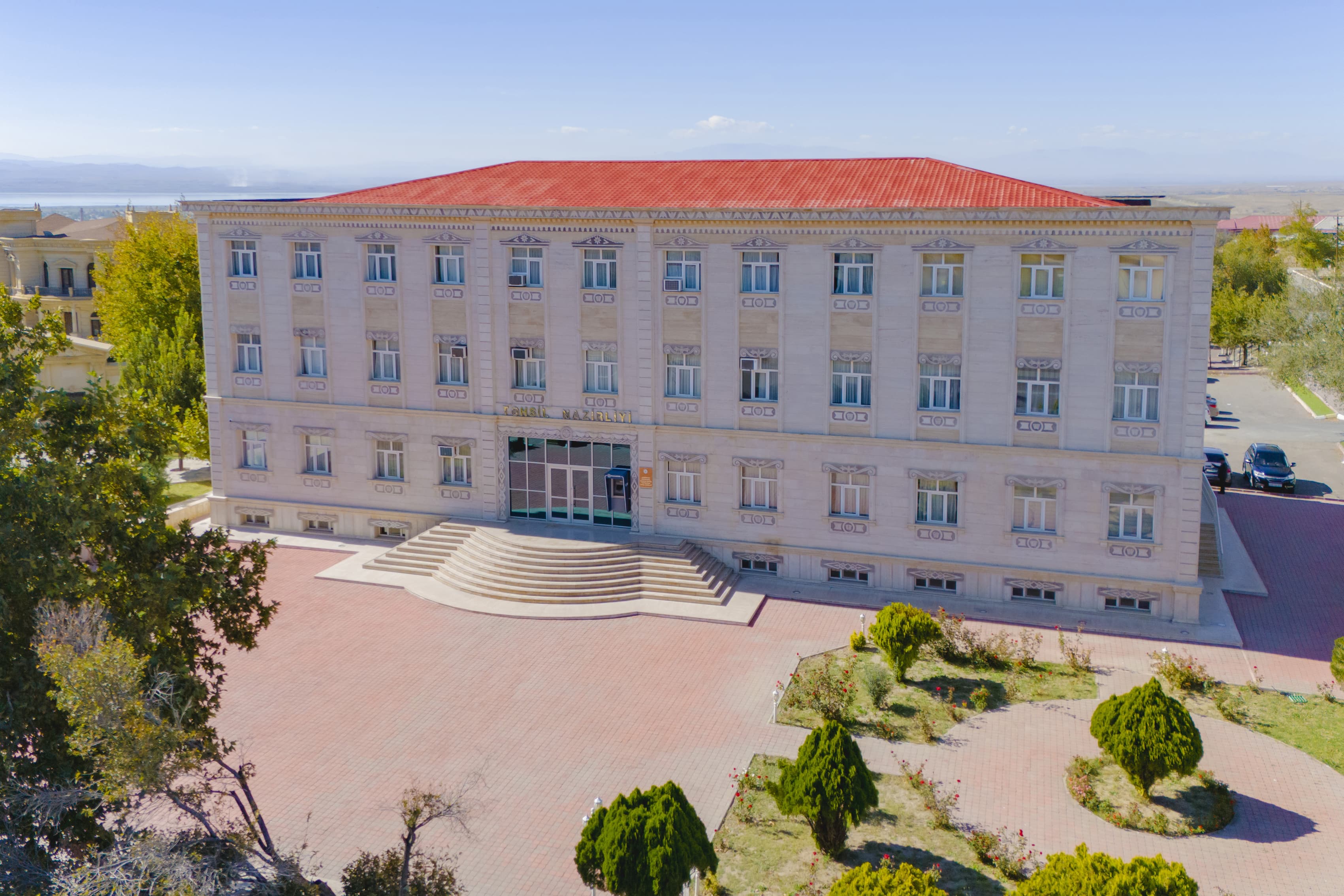 Naxçıvan məktəblərinə TƏYİNATLAR