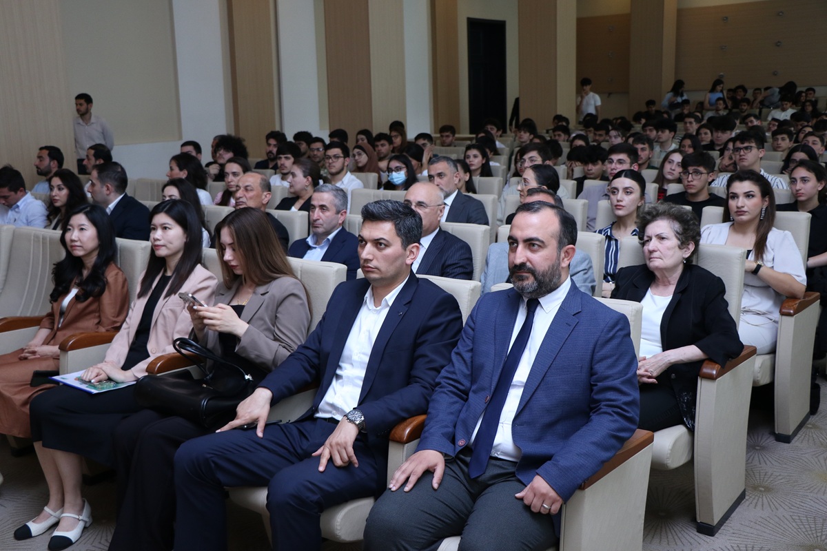 AzMİU-da tələbələr üçün tam taqaüdlü İT Akademiya fəaliyyətə başladı