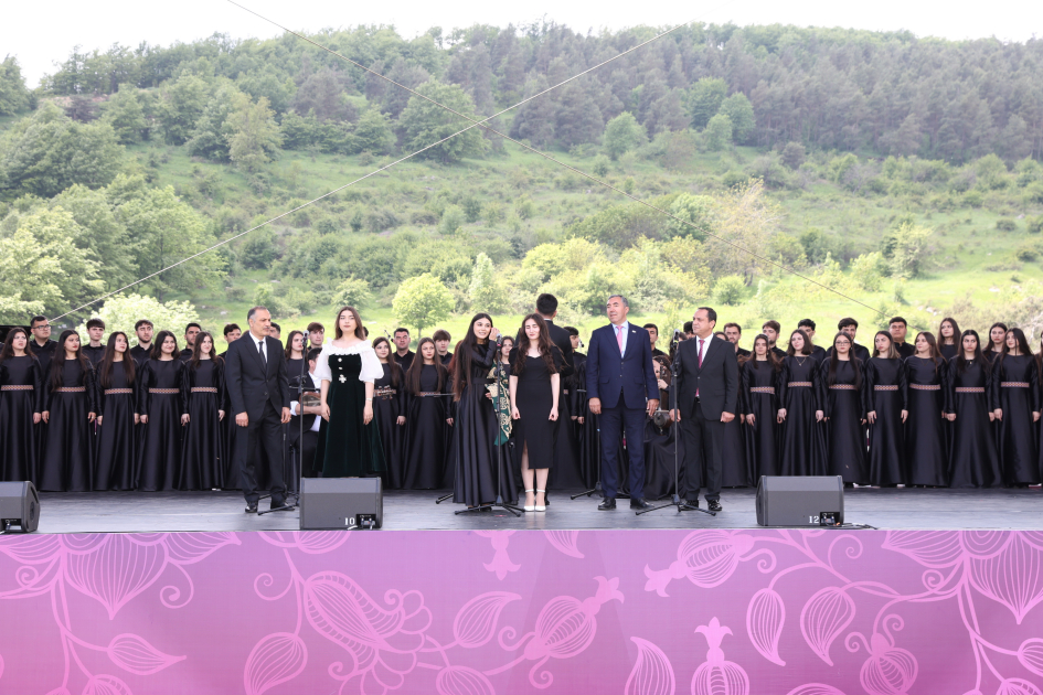 Şuşada “Xarıbülbül” Beynəlxalq Musiqi Festivalı davam edir