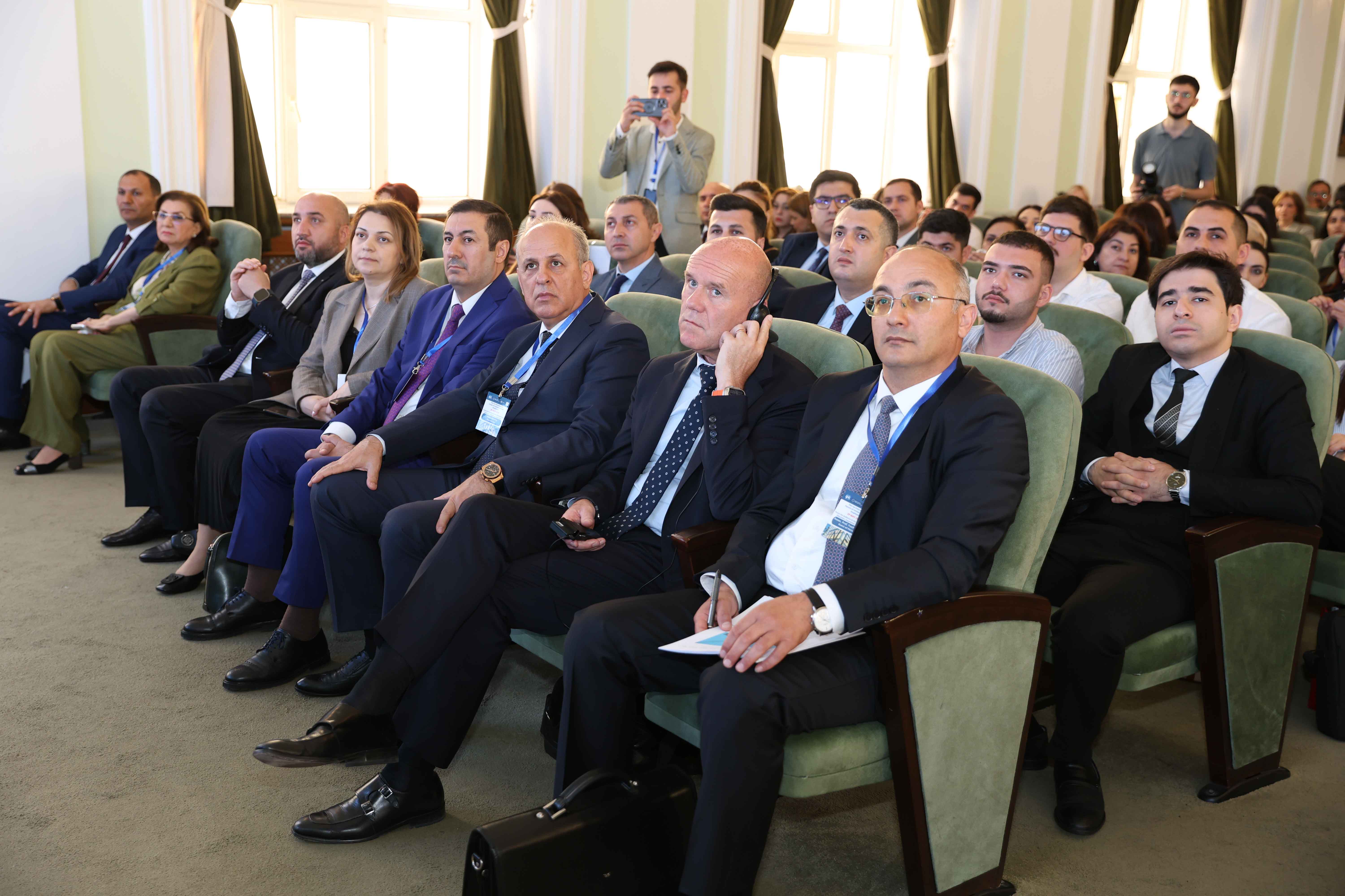 UNEC-də universitetlər və işəgötürənlərin I Beynəlxalq Forumu keçirilib