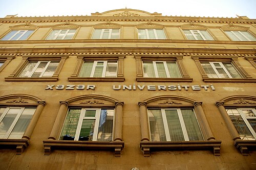 Xəzər Universitetində bıçaqlanan tələbənin vəziyyəti AÇIQLANDI