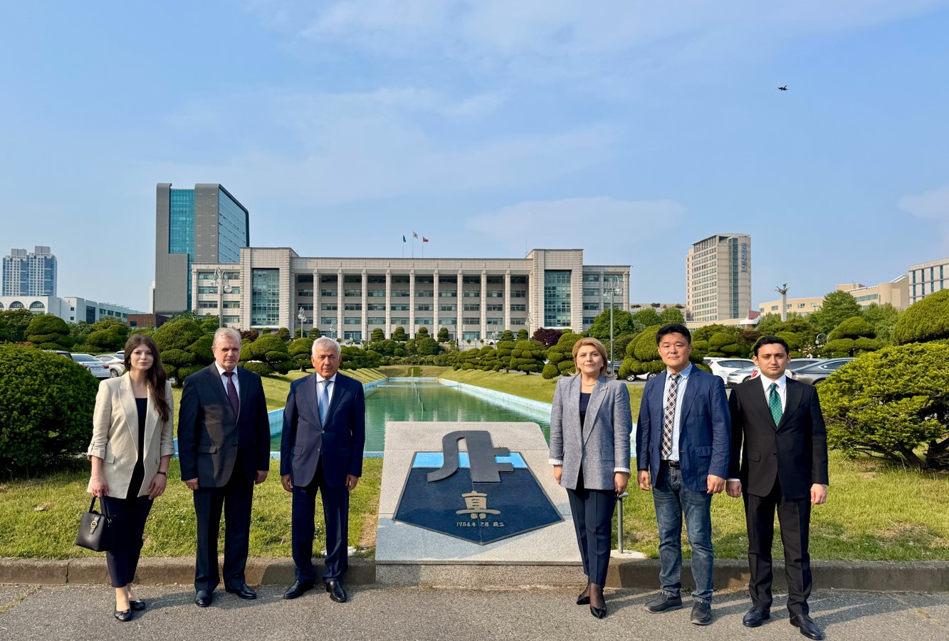Koreyada BMU və İNHA Universitetinin rektorları arasında görüş keçirilib