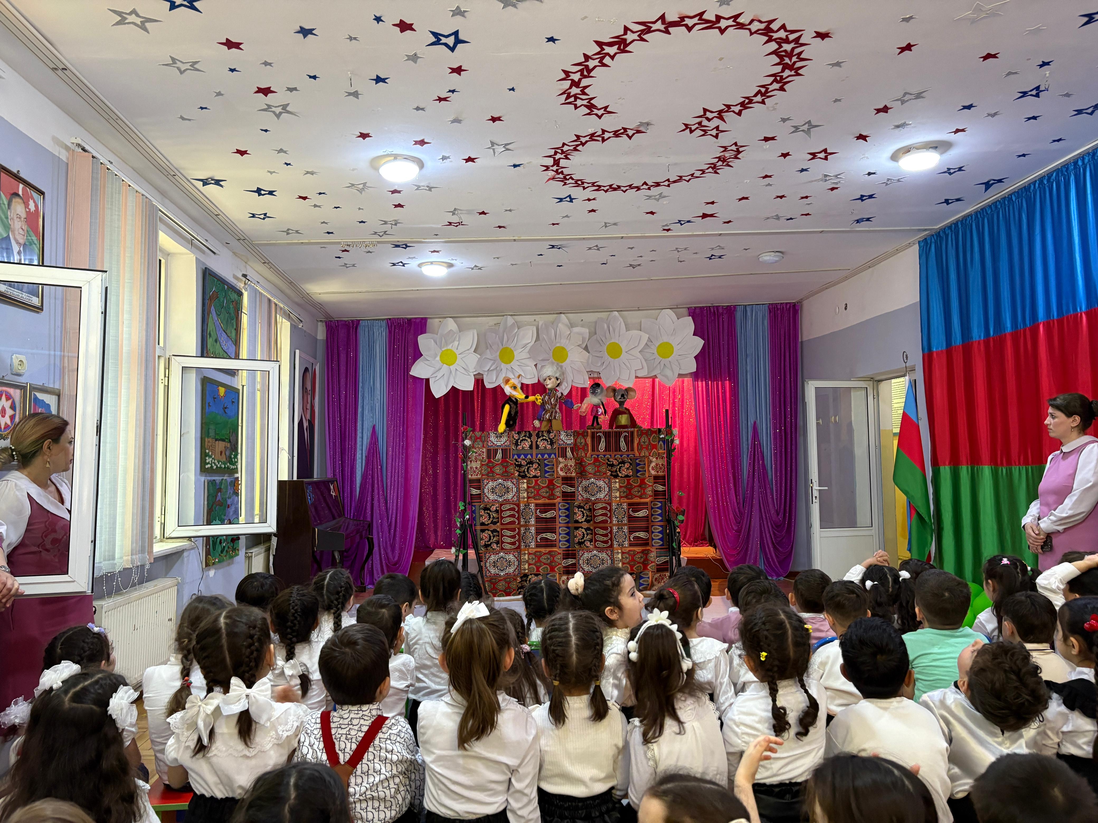 Balaca ürəklərə böyük sevinc: “Tıq-tıq xanım” tamaşası