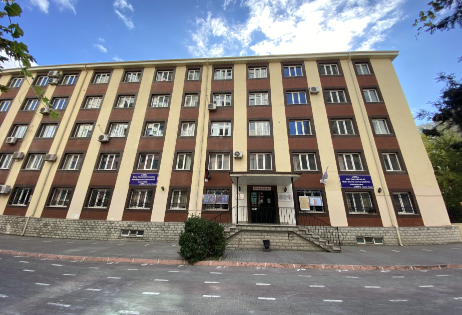 Bu lisey 2025/2026-cı tədris ili üçün V sinfə şagird qəbulu elan edir