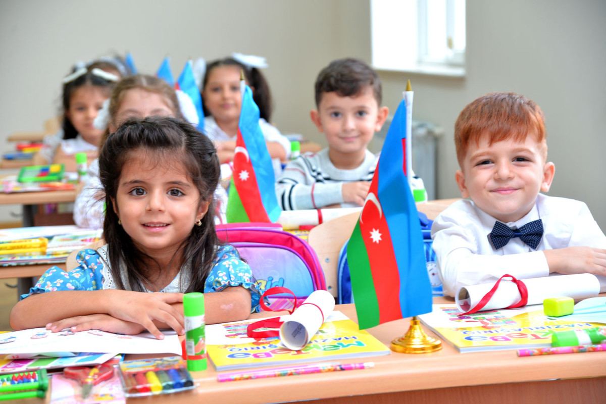 108 minə yaxın uşaq birinci sinfə qəbul EDİLİB