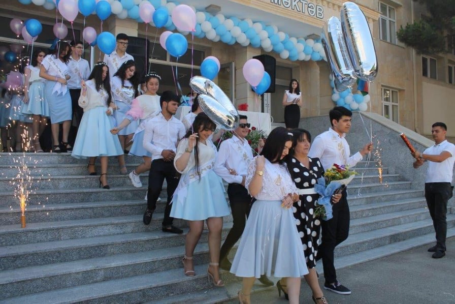 Bu gün 113 min şagird üçün "Son zəng" çalınacaq 